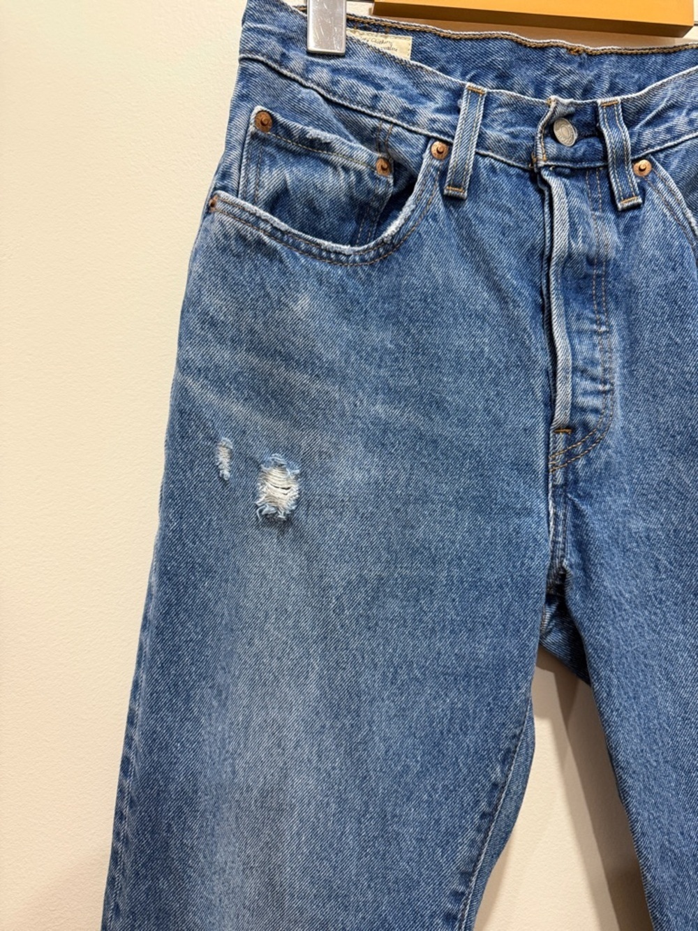 Levi's 501 High-Rise Blue Straight Jeans - Picture 5 of 12